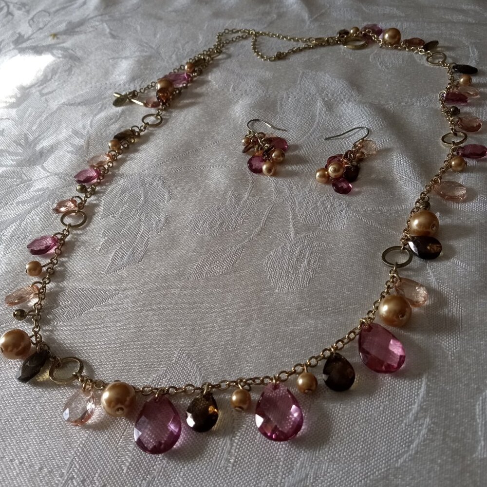 Stunning Brook's Brothers 346 women's necklace and matching earrings